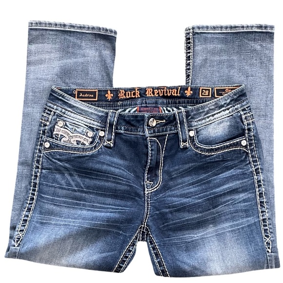 Rock Revival Mid Rise Curvy Capri Jean Audrina Wash Embroidery Rhinestones Sz 28 - Picture 5 of 16